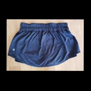 Lululemon Black Skort (skirt w/built in short)